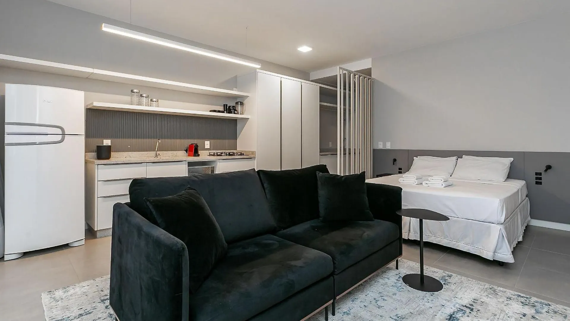 Piscina No Rooftop Com Vista Mar | Foodhall | Wi-Fi 200Mb #Toptower Florianópolis Apartment