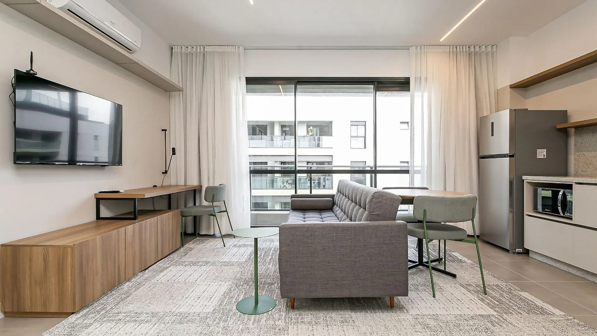Piscina No Rooftop Com Vista Mar | Foodhall | Wi-Fi 200Mb #Toptower Florianópolis Brasilien