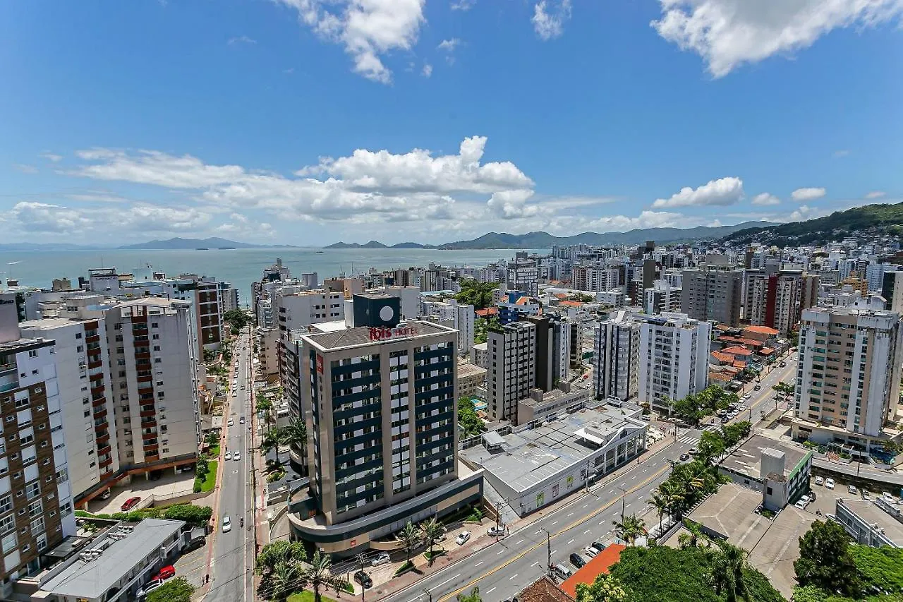 Apartamento Piscina No Rooftop Com Vista Mar | Foodhall | Wi-Fi 200Mb #Toptower Florianópolis