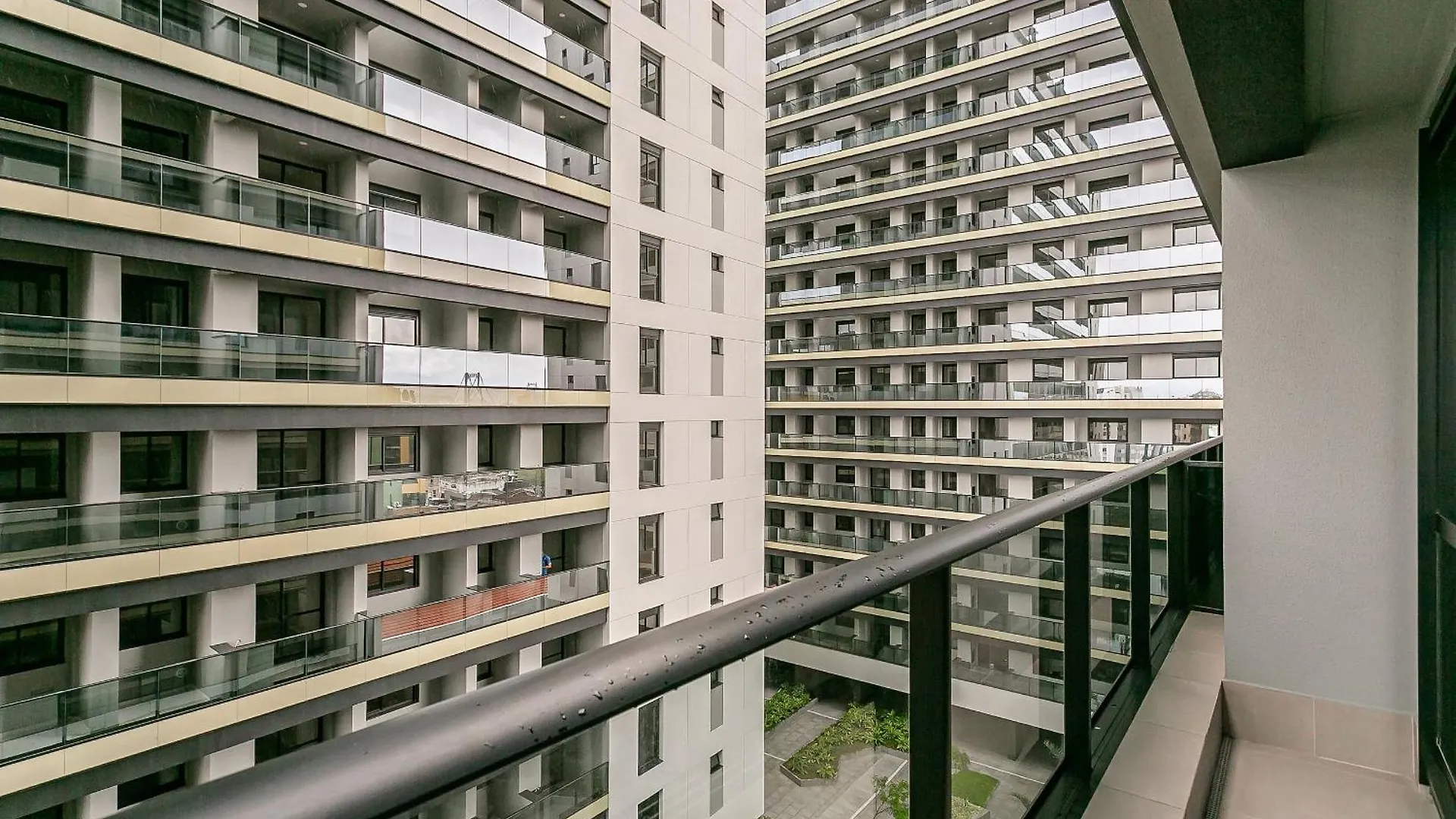 Piscina No Rooftop Com Vista Mar | Foodhall | Wi-Fi 200Mb #Toptower Florianópolis 0*,  Brasil