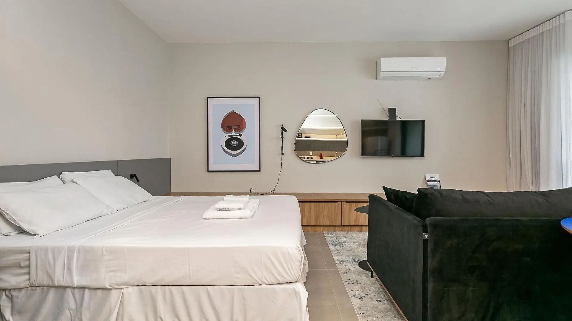 Apartamento Piscina No Rooftop Com Vista Mar | Foodhall | Wi-Fi 200Mb #Toptower Florianópolis Brasil