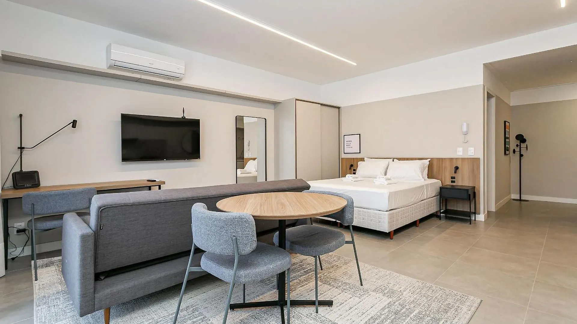 Apartamento Piscina No Rooftop Com Vista Mar | Foodhall | Wi-Fi 200Mb #Toptower Florianópolis Brasil